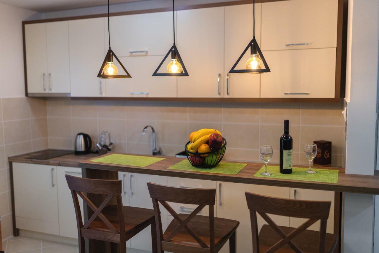Petrovac Apartmani Tref מראה חיצוני תמונה