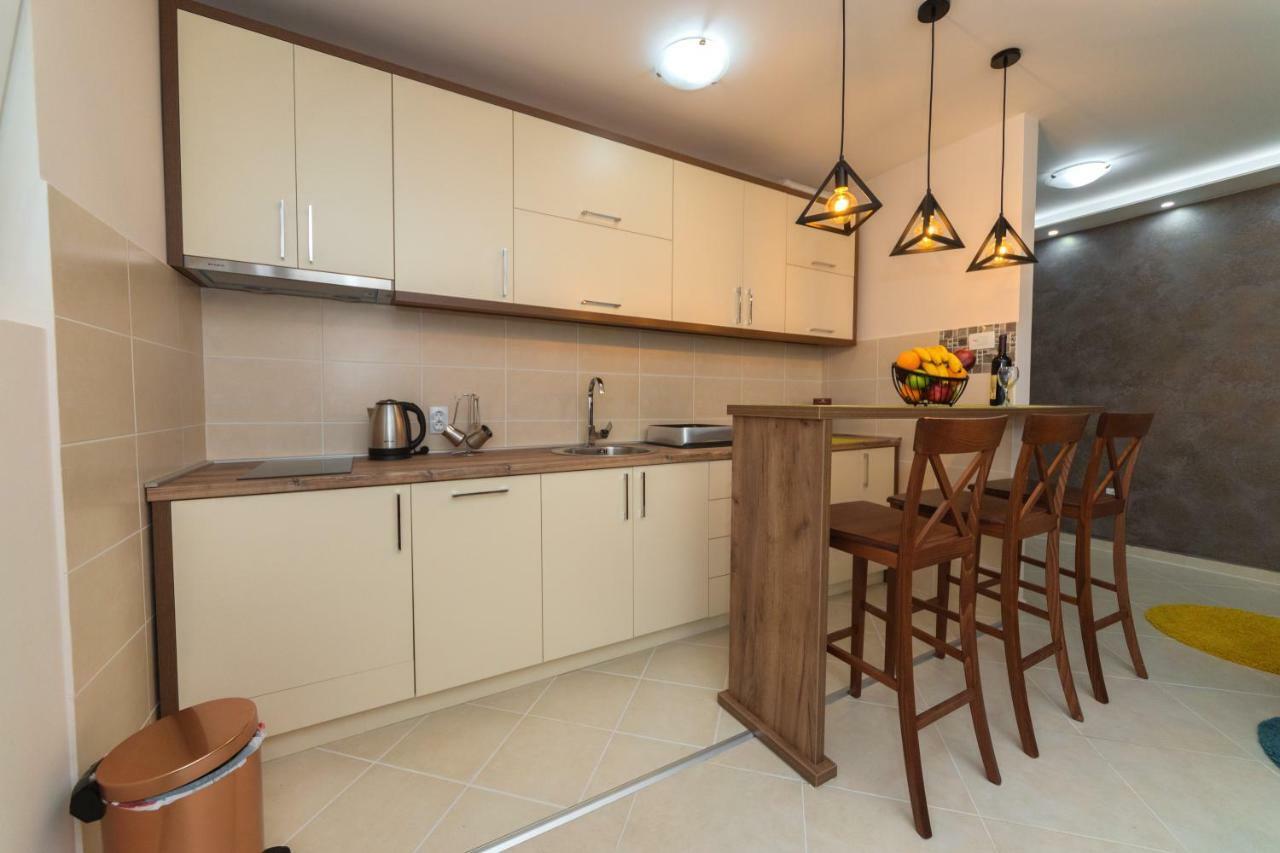 Petrovac Apartmani Tref מראה חיצוני תמונה